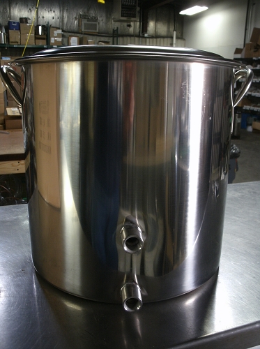 Two Weld 8 Gallon (32 qt) Stainless Steel Pot