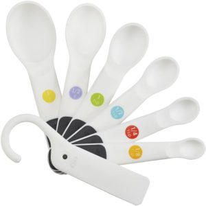 OXO 11111002 Good Grips 6-Piece Plastic Measuring Spoons with added Scraper