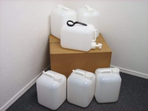 5 Gallon Carboy, 6 Pack (30 Gallons), Emergency Water Storage Kit - New - Boxed - Includes 1 Spigot