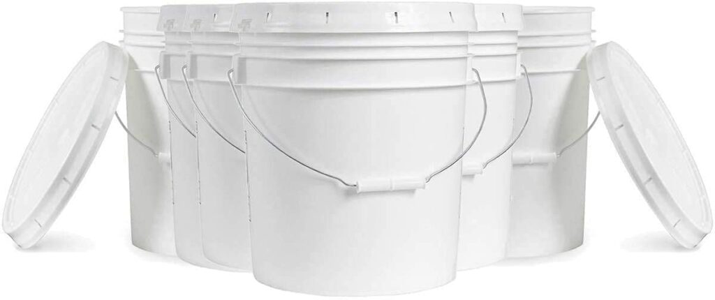 5 Gallon White Bucket & Lid - Set of 6 - Durable 90 Mil All Purpose Pail - Food Grade - Contains No BPA Plastic (5 Gal. w/Lids - 6pk)